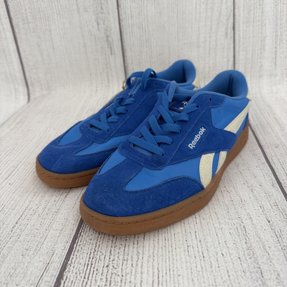 Reebok Club C Sneakers Womens 7.5 Bright Blue Suede Lace Up Lifestyle Shoes - Picture 1 of 9